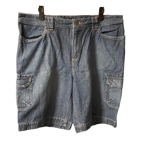 DULUTH TRADING CO MENS DENIM CARGO SHORTS - Picture 1 of 3